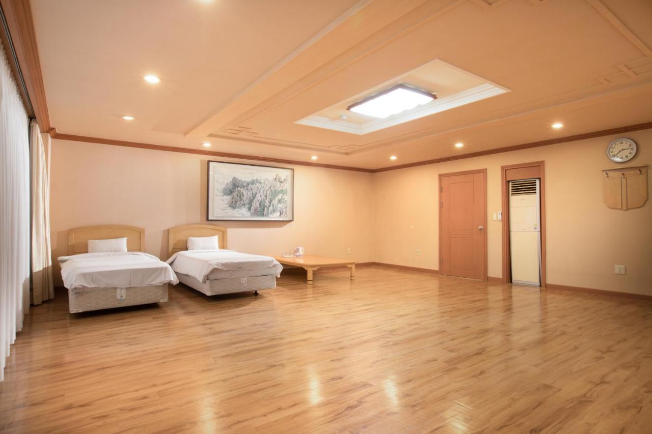 Jeju Hawaii Hotel Zewnętrze zdjęcie