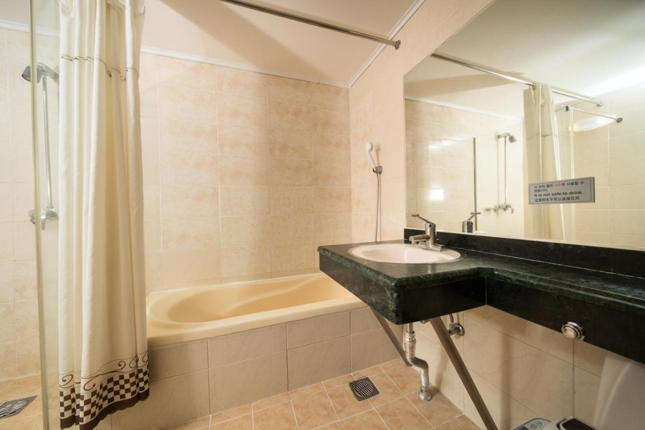 Jeju Hawaii Hotel Zewnętrze zdjęcie